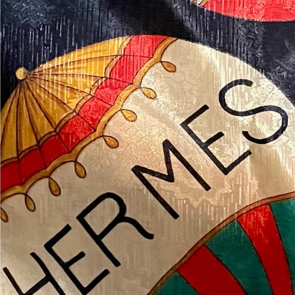 Hermes Hot Air Balloon square scarf, 90cm x 90cm. Excellent condition - Picture 2 of 5